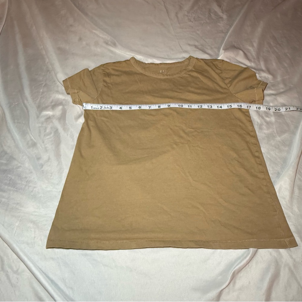 GAP Women's Tan Short Sleeve Tee - Picture 5 of 5